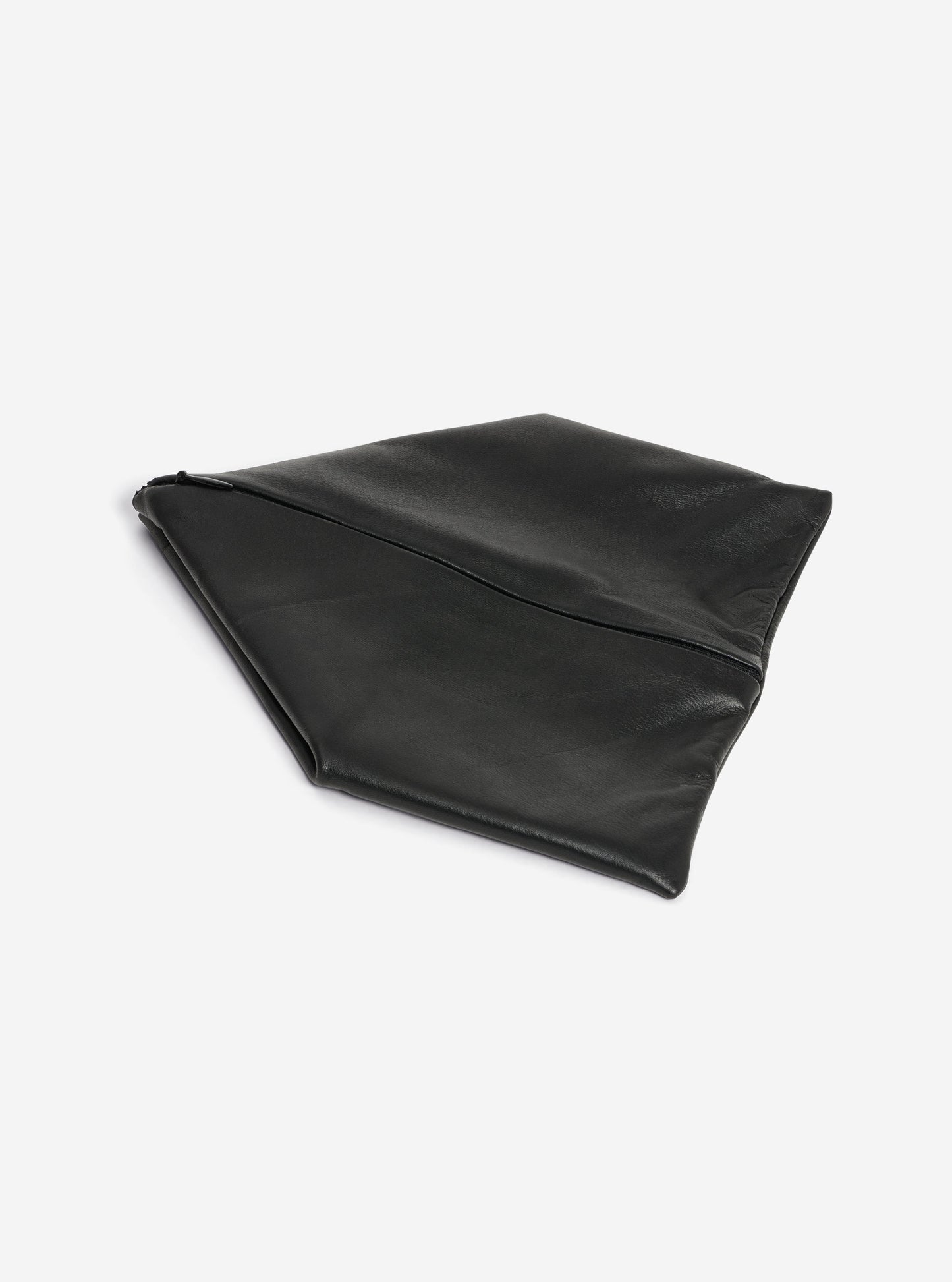 AB 122 Pouch Black