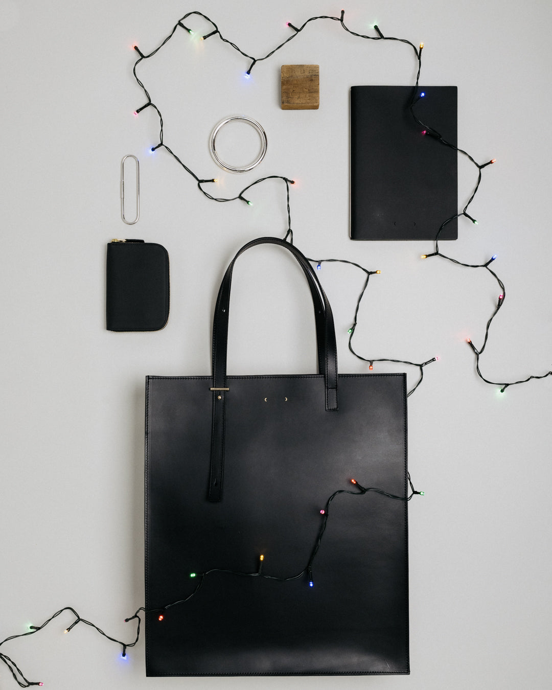 GIFT GUIDE - 05