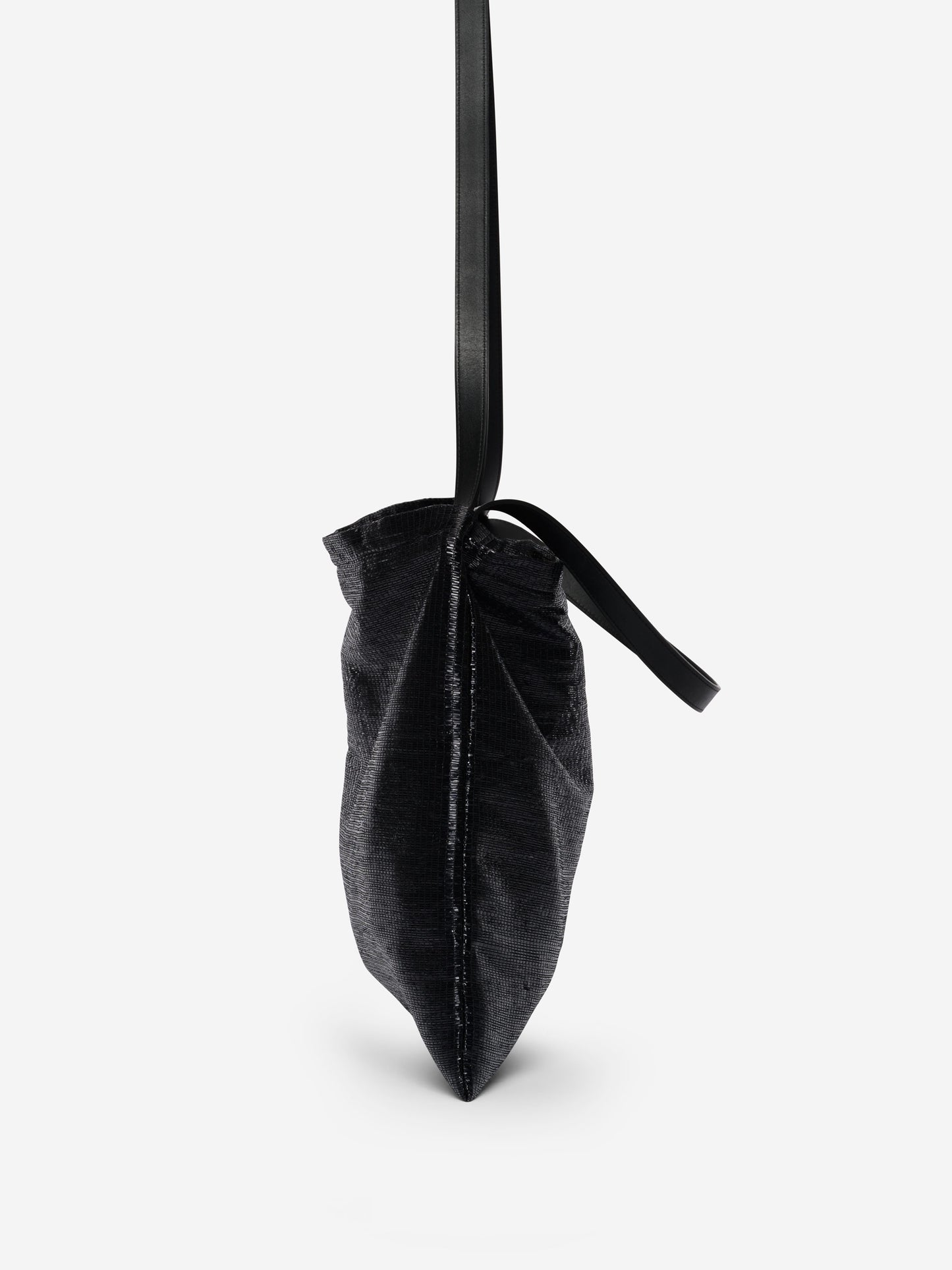 AB 115.1 Messenger Bag Schwarz