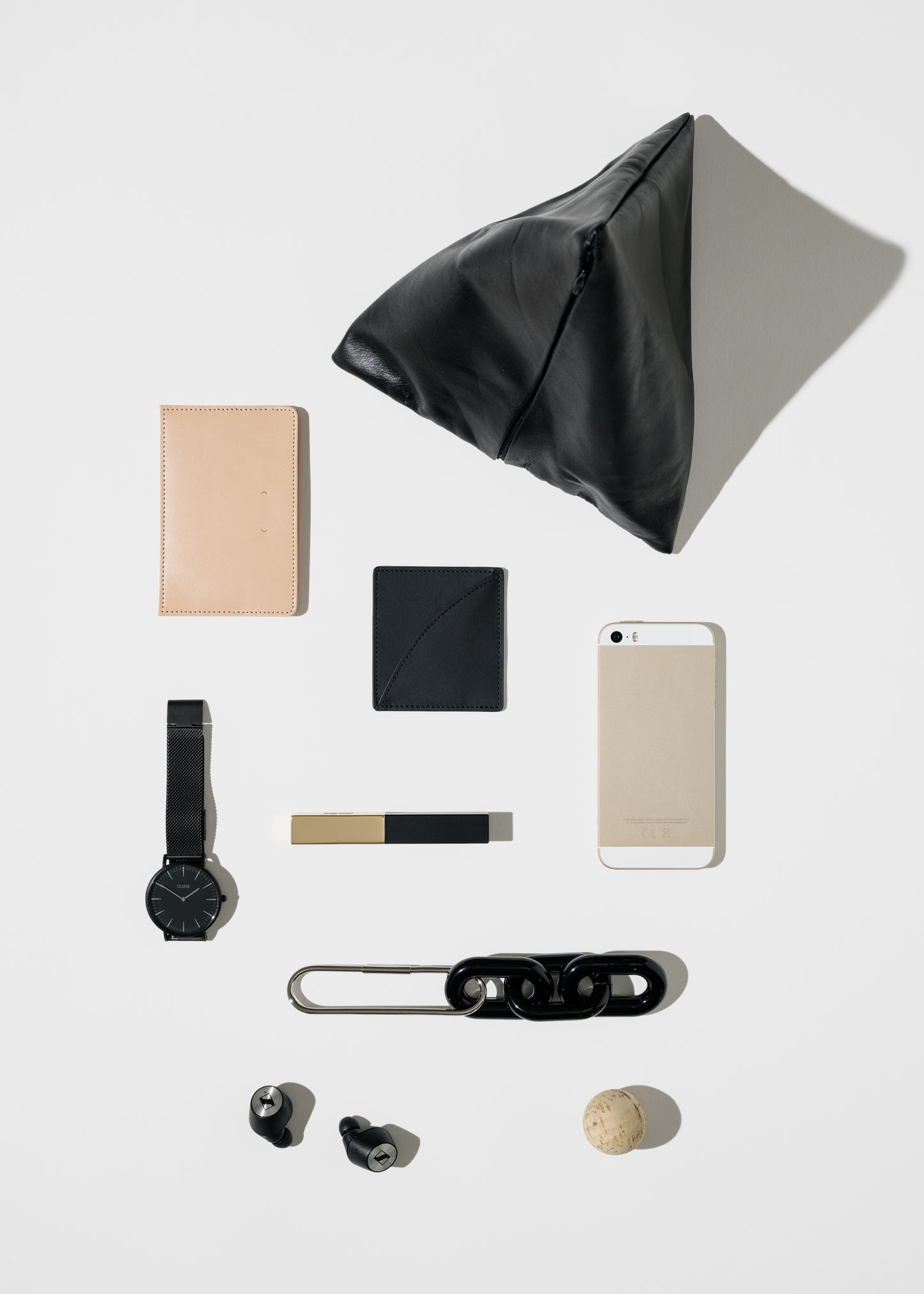 AB 122 Pouch Black